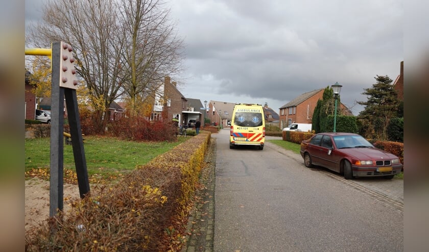 Fietsster gewond na aanrijding in Oploo.
