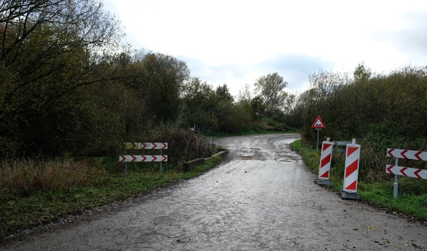 De Lommerstraat, die Linden met Gassel verbindt, moet in de toekomst volledig verhard worden.