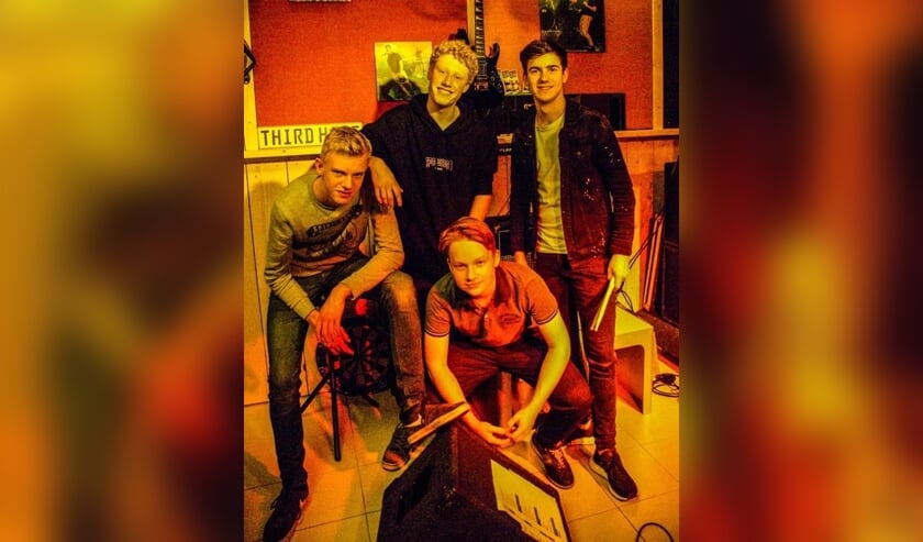 Prima Potlood is een van de bands die meedoet aan de Openveldfeest bandwedstrijd.