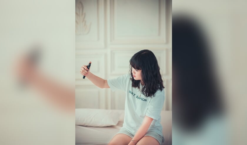 Sexting is een toenemend fenomeen onder scholieren en jongeren.