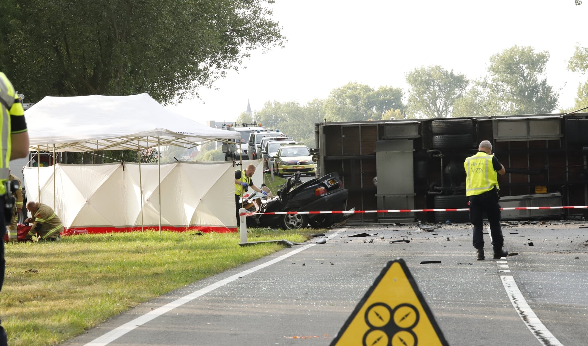 Een man uit Beers reed 23 september bewust op een vrachtauto in. (foto: SK-Media)