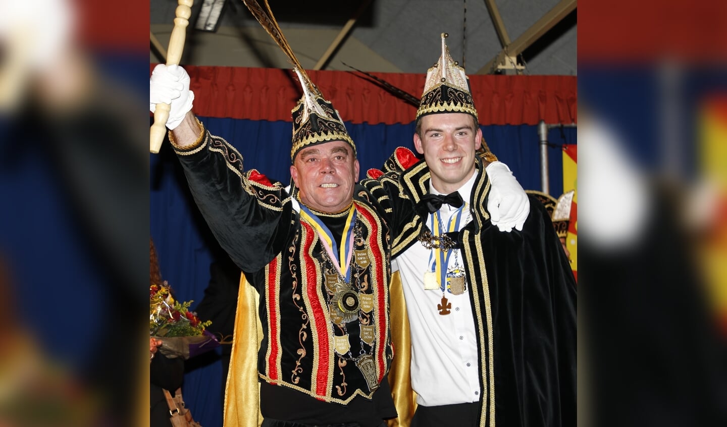 Bernie Janssen is de nieuwe prins van Sambeek. Zijn adjudant is Luc Janssen 