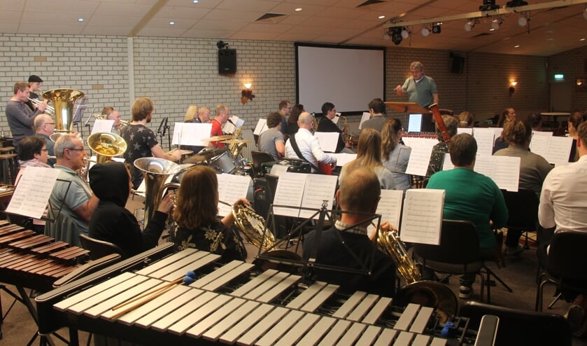 St. Caecilia Volkel zorgt voor de muzikale ondersteuning.
