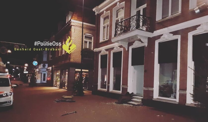 Politie onderzoekt inbraak bij WOLF mode. (Foto: Facebook politie Oss)