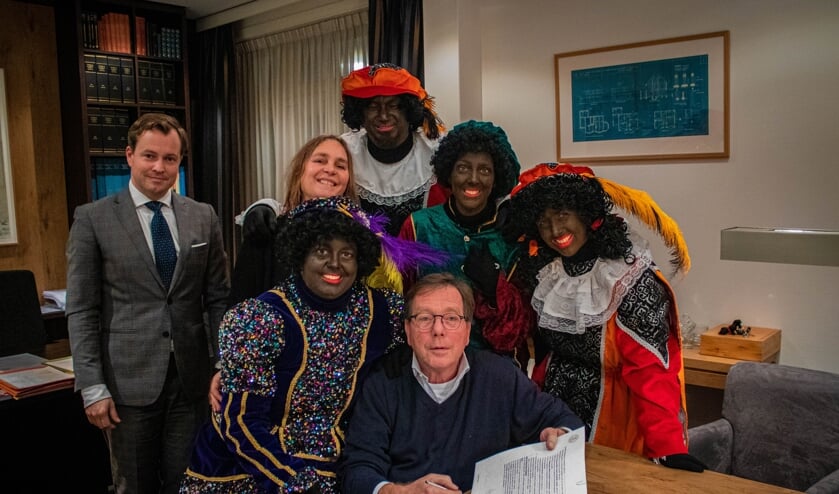 Het Pietenburo is een stichting.