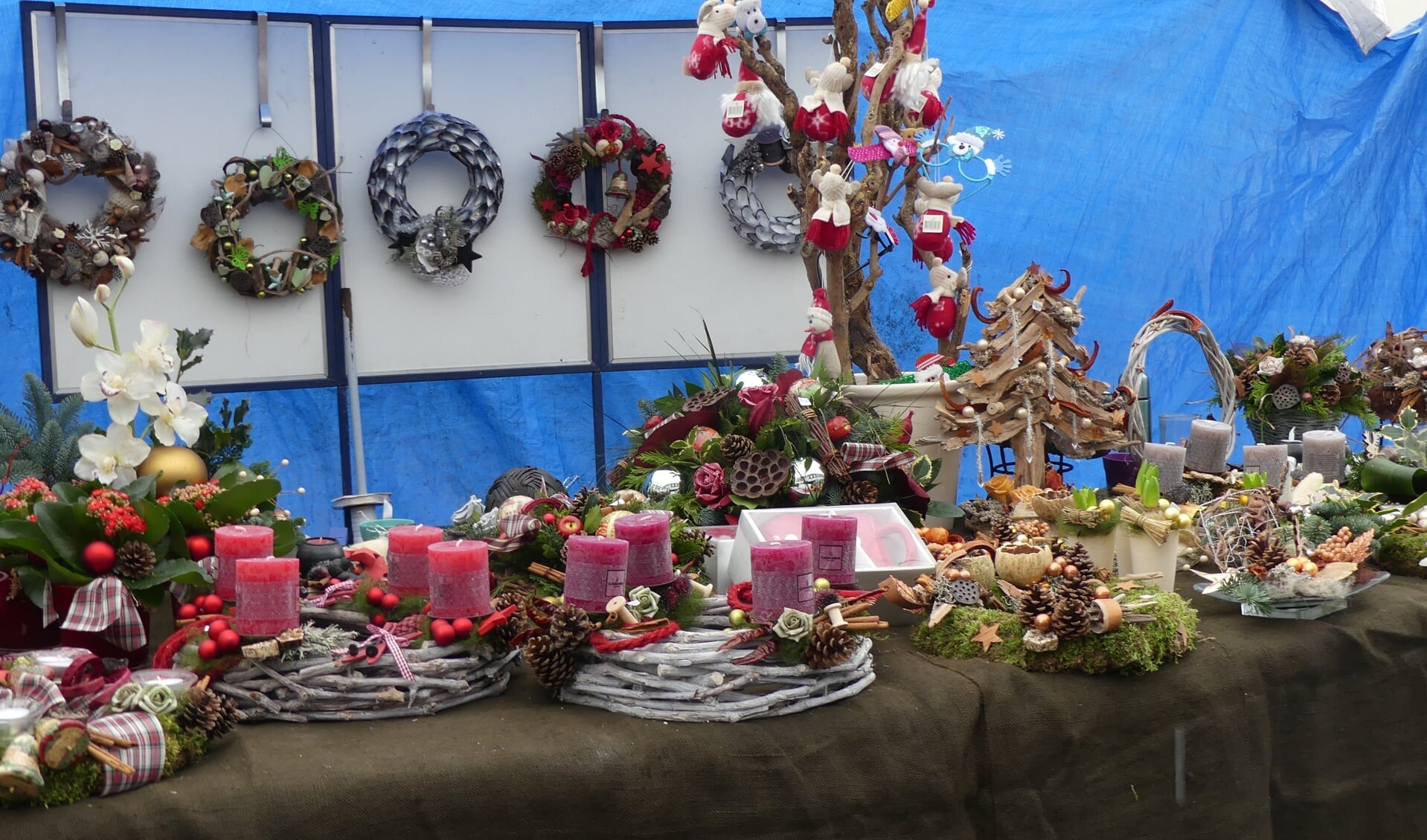 Er is weer van alles te zien en beleven tijdens de kerstmarkt op de Markt in Gennep. 