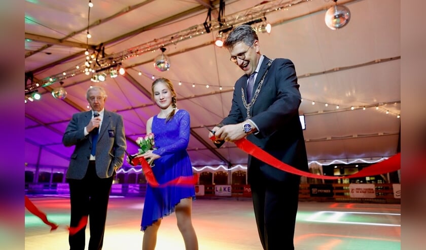 Cuijk on Ice werd zaterdag officieel geopend.