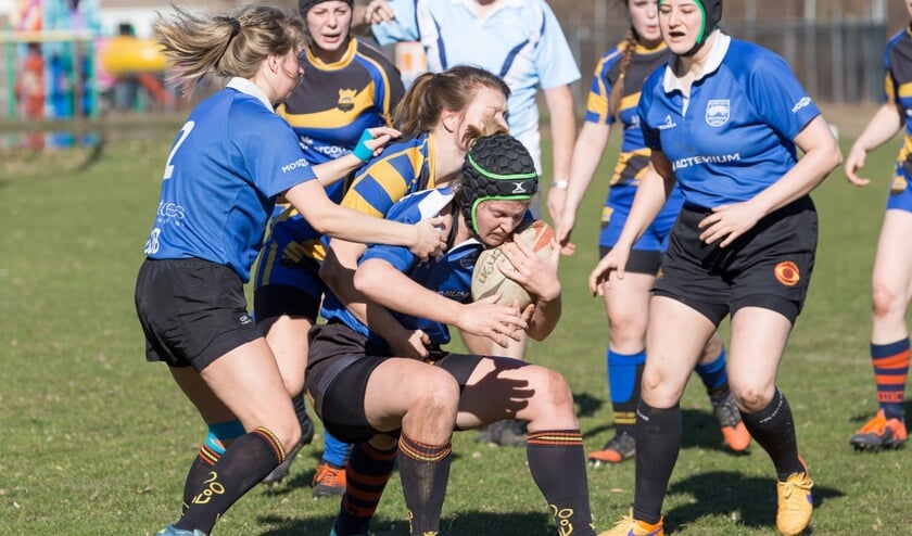 Rugby wint in Nederland aan populariteit. Ook onder vrouwen.