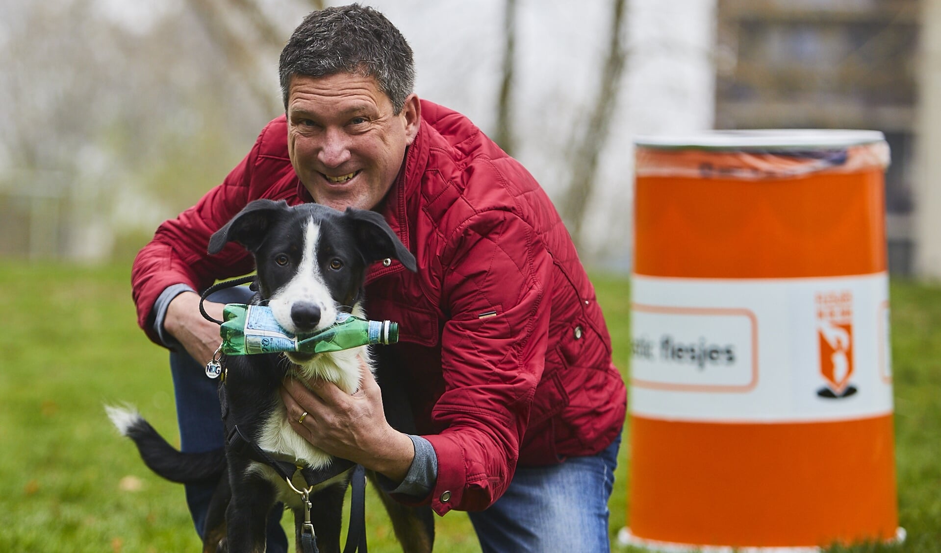 Honden maken Julianapark in Veghel zwerfafvalvrij (Foto: Martin Hols). 