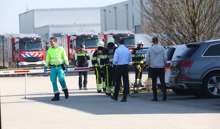 De hulpdiensten op de IJzerweg. (Foto: Charles Mallo / Foto Mallo)