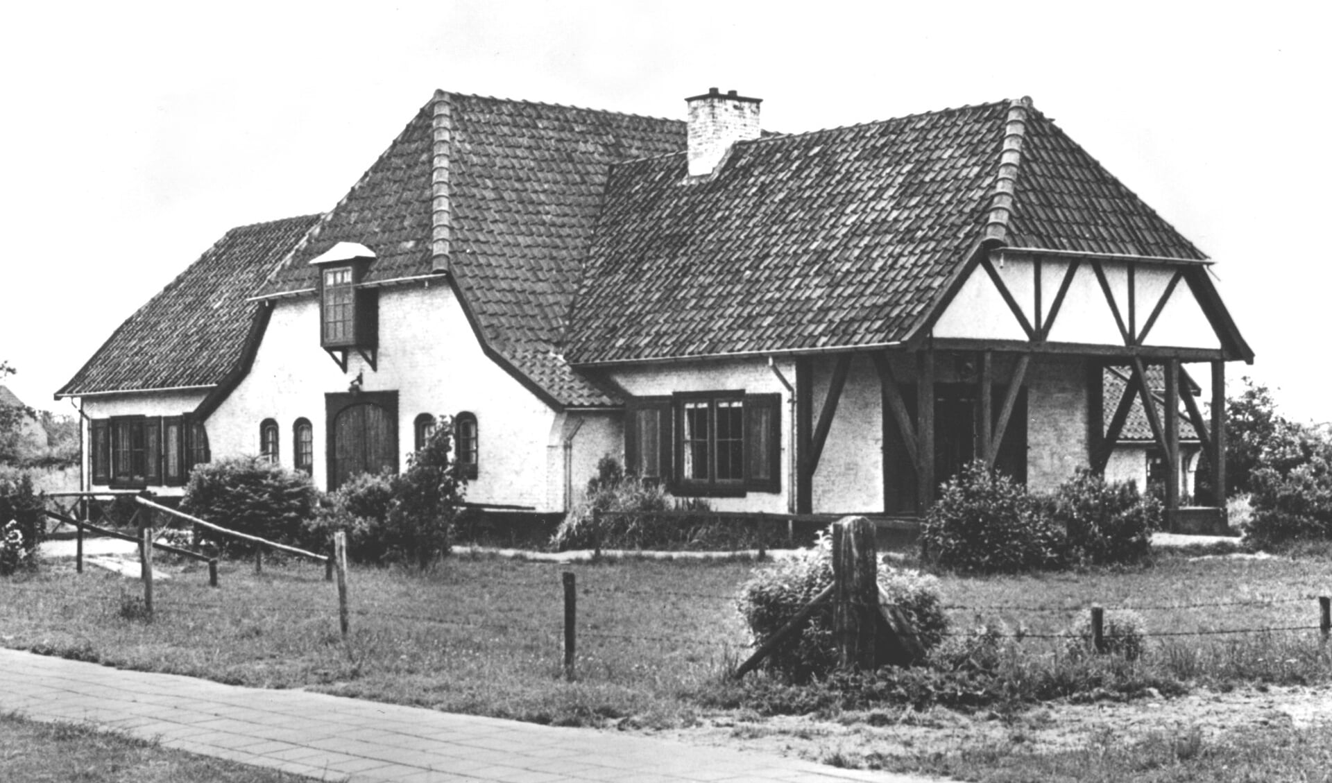 De jeugdherberg in het Gelderse Wehl waar Wim Esther in de zomer van 1966 ontmoette. Het pand is inmiddels gesloopt. 
