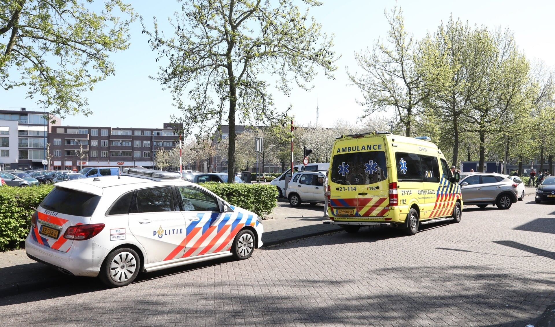 Fietser gewond bij ongeval op de Boterstraat. (Foto: Gabor Heeres / Foto Mallo)