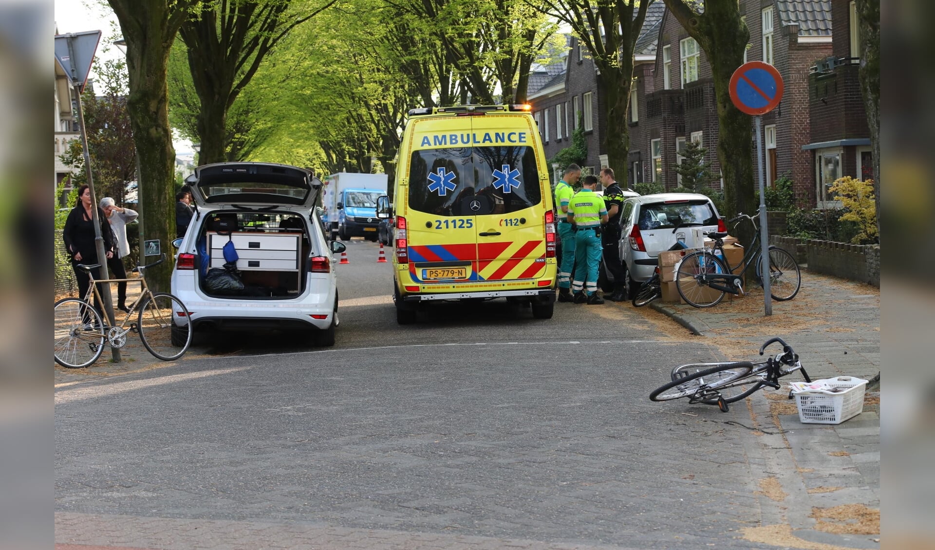 Ongeval op de kruising van de Asterstraat en de Floraliastraat. (Foto: Charles Mallo / Foto Mallo)