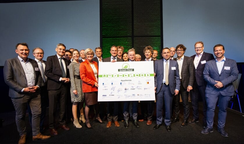 De ondertekening van de Green Deal Aquathermie.
