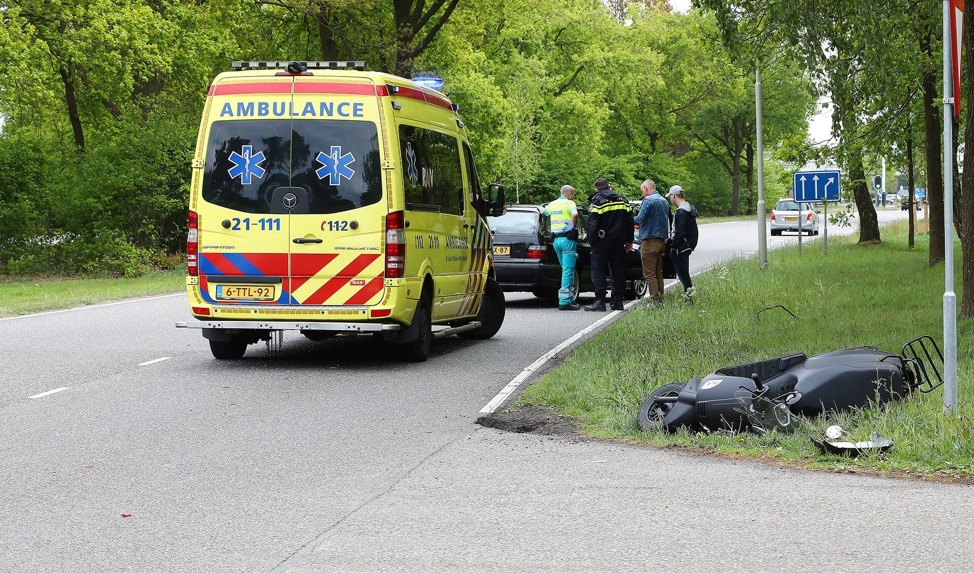 Scooterrijdster gewond bij ongeval op Osse kruising. (Foto: Charles Mallo / Foto Mallo)