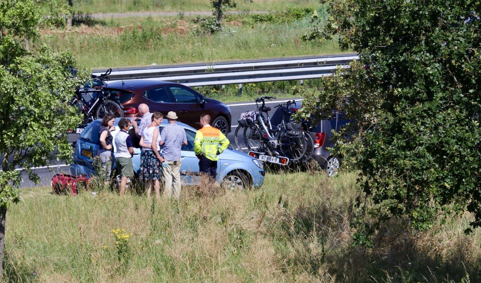 Ongeluk met meerdere voertuigen op de A73 bij Beers.