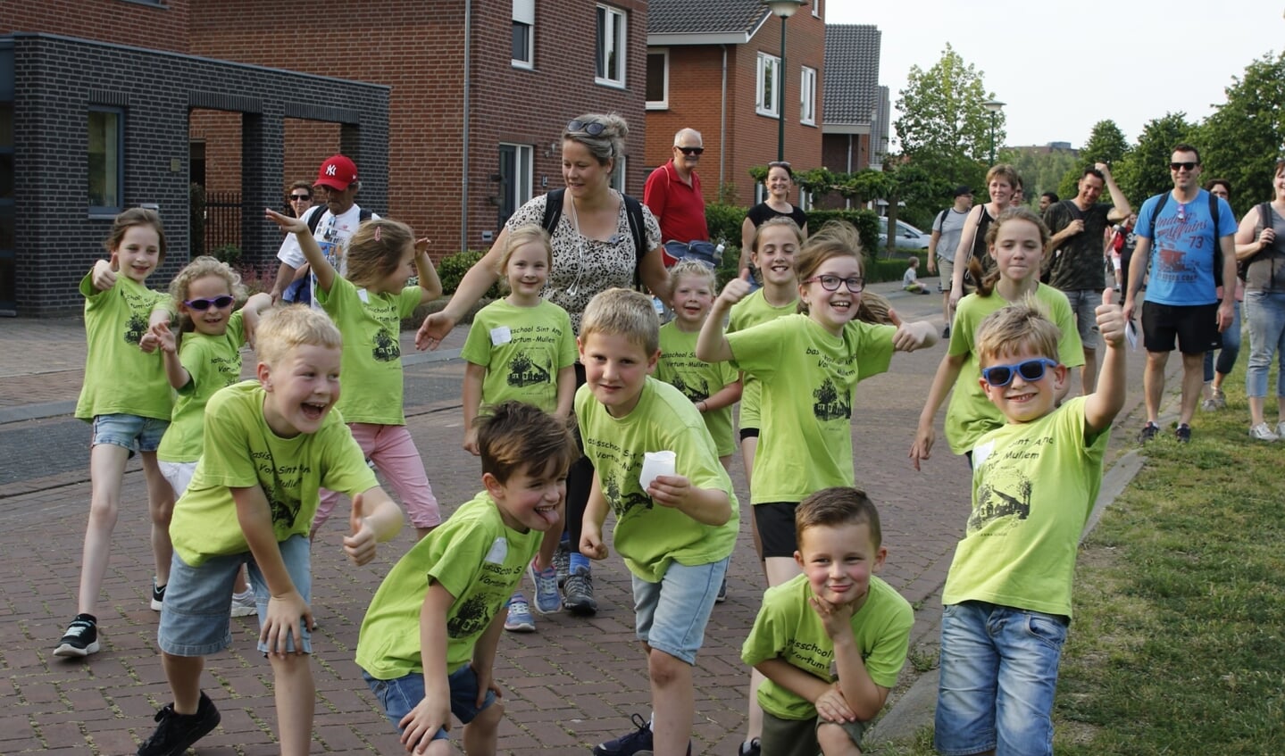 De Wandelvierdaagse in Boxmeer biedt al veertig edities plezier voor jong en oud. (foto: Bas Delhij)