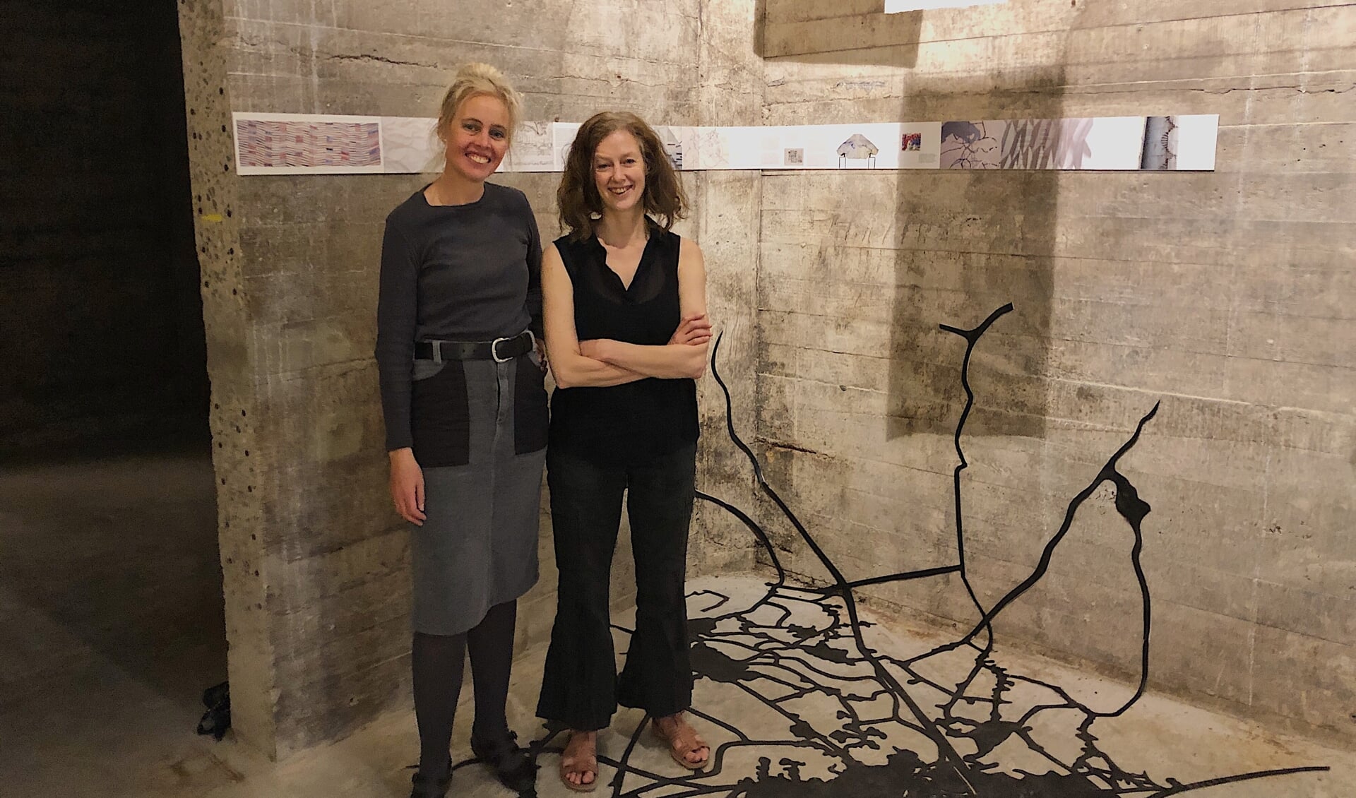 In de Wiebenga silo is een totaalkunstwerk ontstaan van Maria Kapteijns en Véronique Driedonks.