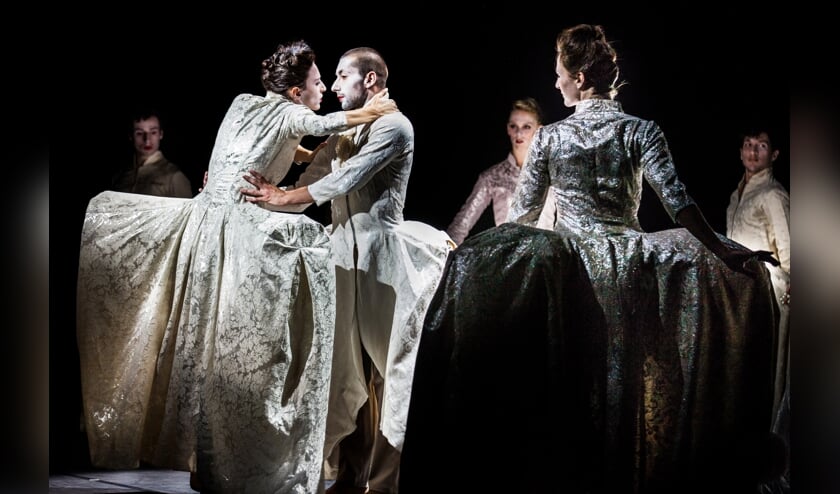 Het Scapino Ballet met het barokspektakel Pearl.