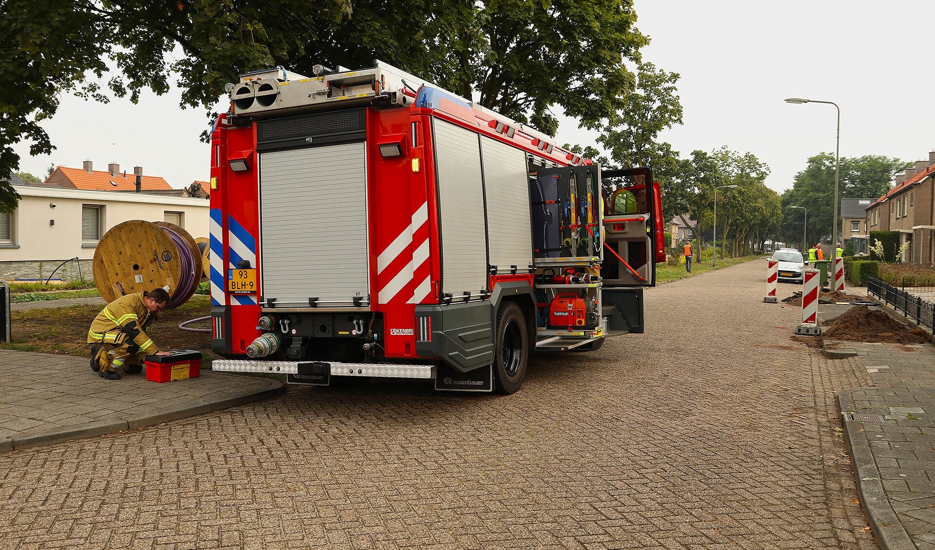 Gaslek bij aanleg van glasvezel in Geffen. (Foto: Gabor Heeres / Foto Mallo)