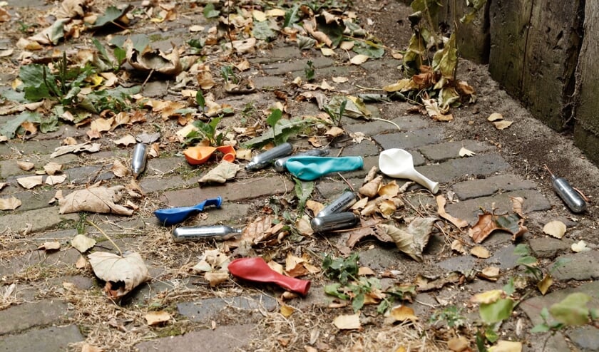 <p>Lachgas is meestal verkrijgbaar in lachgaspatronen.</p>