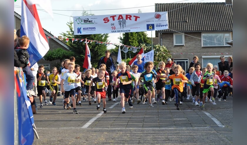 Jeugd in actie tijdens de 10 van Berghem.