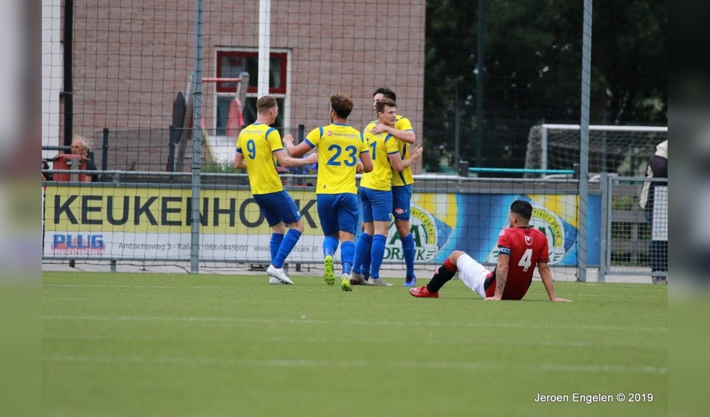 FC Rijnvogels - O.S.S.'20 (Foto: Jeroen Engelen)