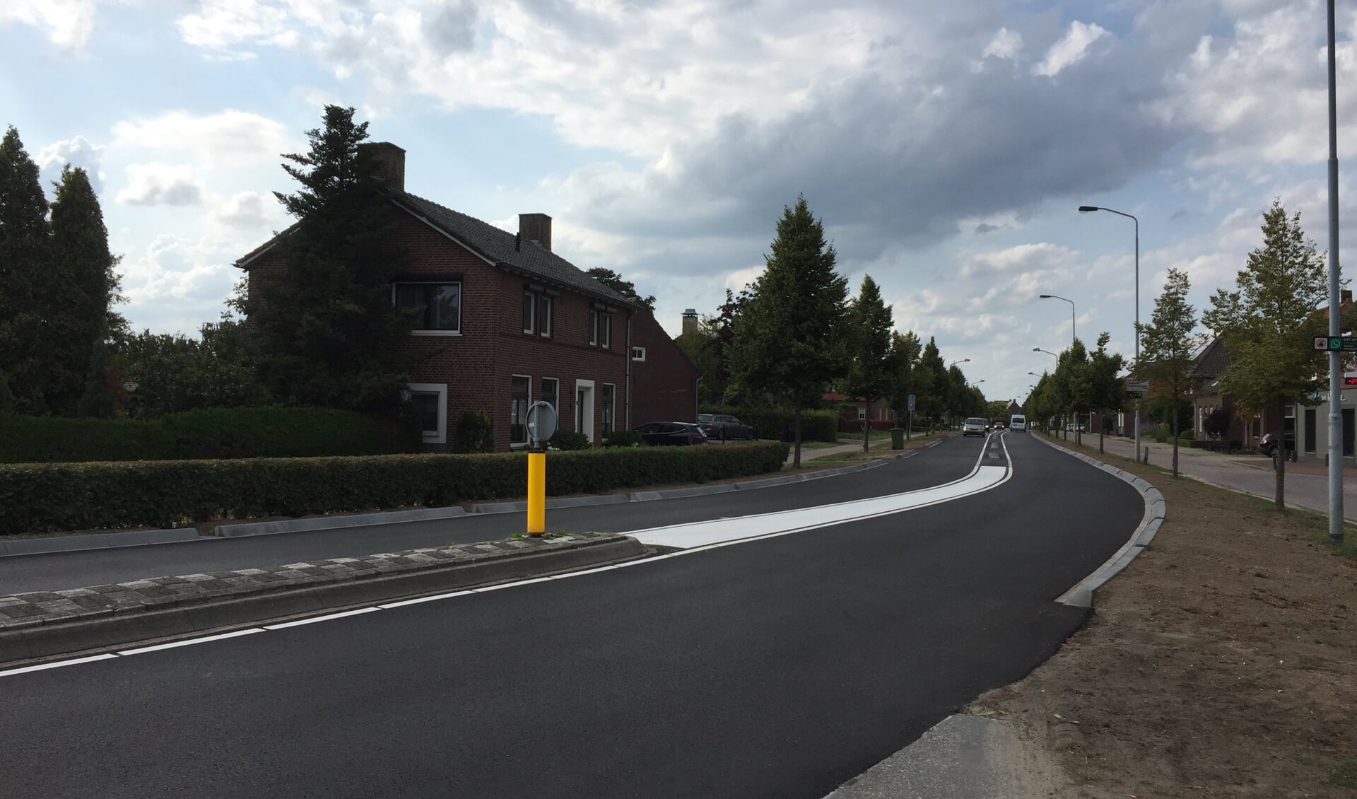 De reconstructie van de Molenstraat-Cuijkseweg in Oeffelt is afgerond.