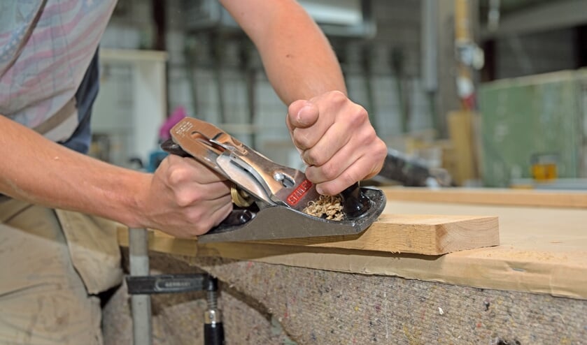 Het grootste deel van het assortiment wordt in de eigen werkplaats gemaakt.