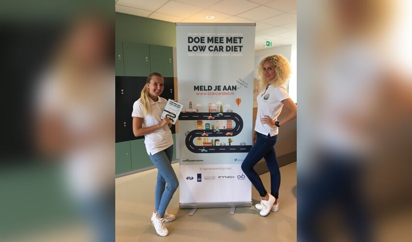 Onlangs was het promotieteam van Low Car Diet in het gemeentehuis van Veghel om medewerkers uitleg te geven en te enthousiasmeren tot inschrijving.