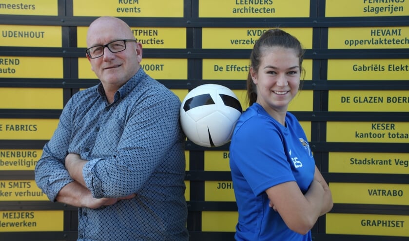 Jeugdvoorzitter Coen van Dijk en Esther Schoo (19).