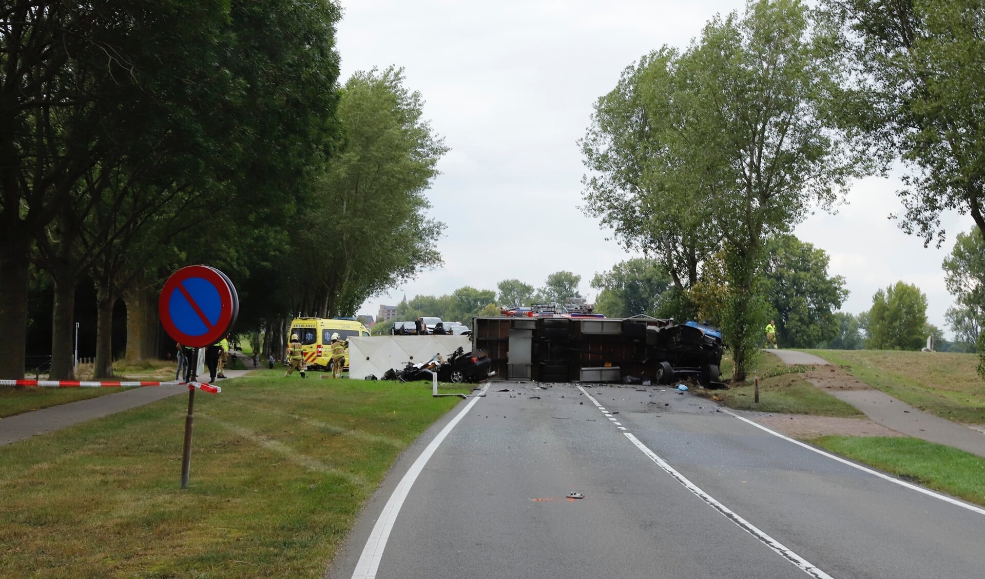 Dode en zwaargewonde bij ongeluk op de N321.