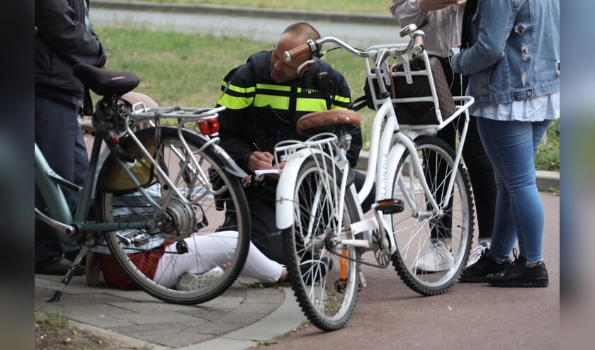 Ongeval op de Wethouder van Eschstraat. (Foto: Gabor Heeres / Foto Mallo),