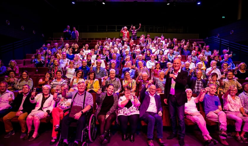 Foto proostmoment openingsavond vernieuwde kleine zaal