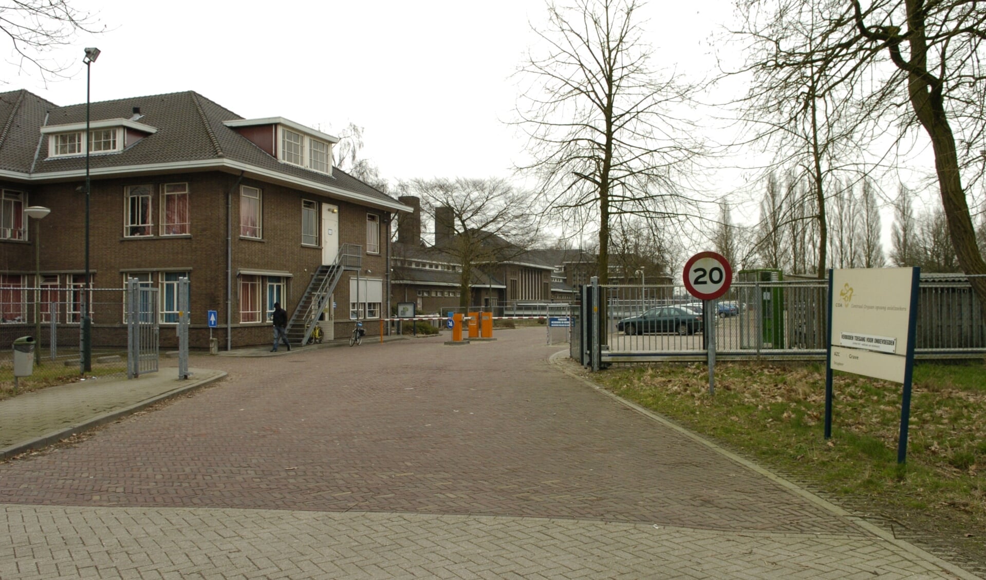 Het asielzoekerscentrum in Grave.