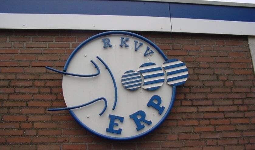 Erp lost dreigend trainersprobleem op