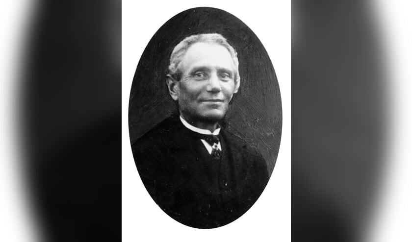 Gerard Hermsen, 1853-1925, uit Ottersum “in het Veen”. Bekend als Stienekes Grad. Waar kwam die naam vandaan? Dat kunnen we uitzoeken.