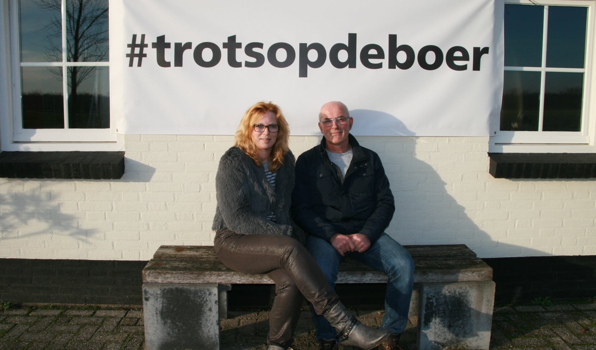 Willy en Petra Baltussen houden honderd melkkoeien en zo'n vijftig stuks jongvee in hun boerderij De Velderhoeve in Landhorst.