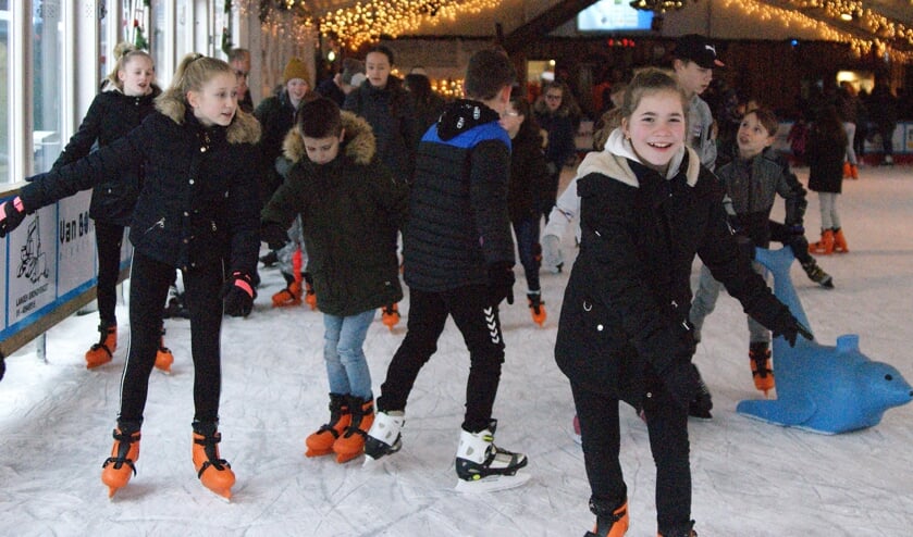 Veel schaatsplezier bij het IJsfestijn in Boxmeer.