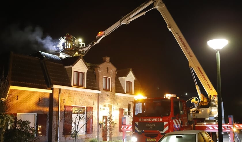 De brand rukte vanavond uit voor een schoorsteenbrand in Haps.