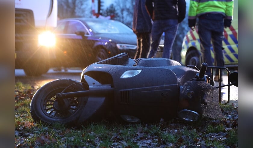 Gewonde bij ongeval op Heihoeksingel (Foto: Gabor Heeres, Foto Mallo)