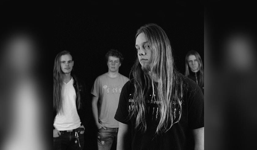 Sinds 2008 maakt Insurrection brute doch melodieuze death en thrash die doet denken aan genregrootheden als At The Gates, Carcass en Death