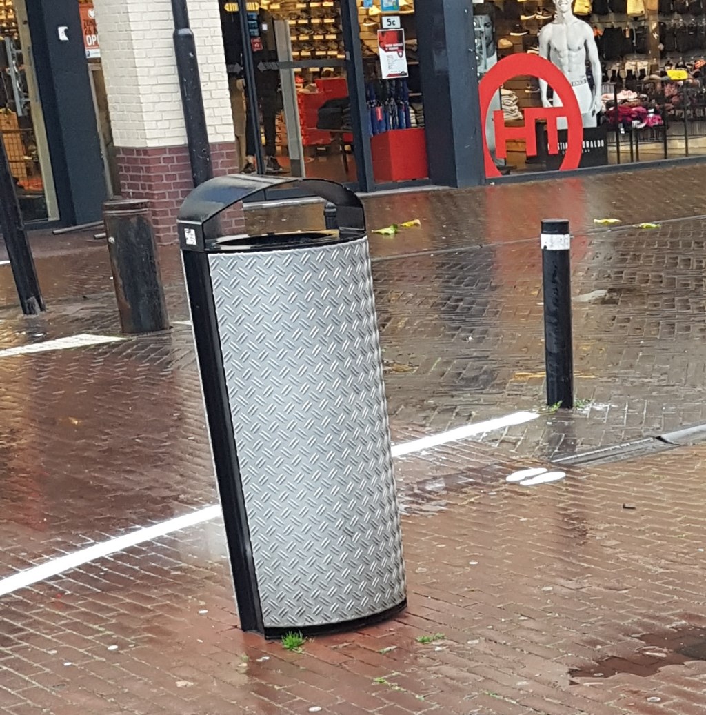 Een verzinkbare paal.