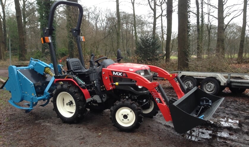 Aangepaste tractor gestolen op Bronlaak in Oploo.
