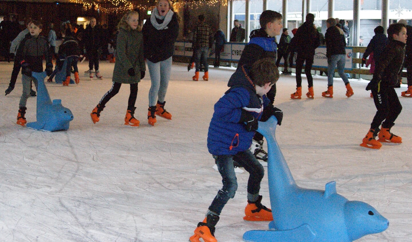 Veel schaatsplezier bij het IJsfestijn in Boxmeer.