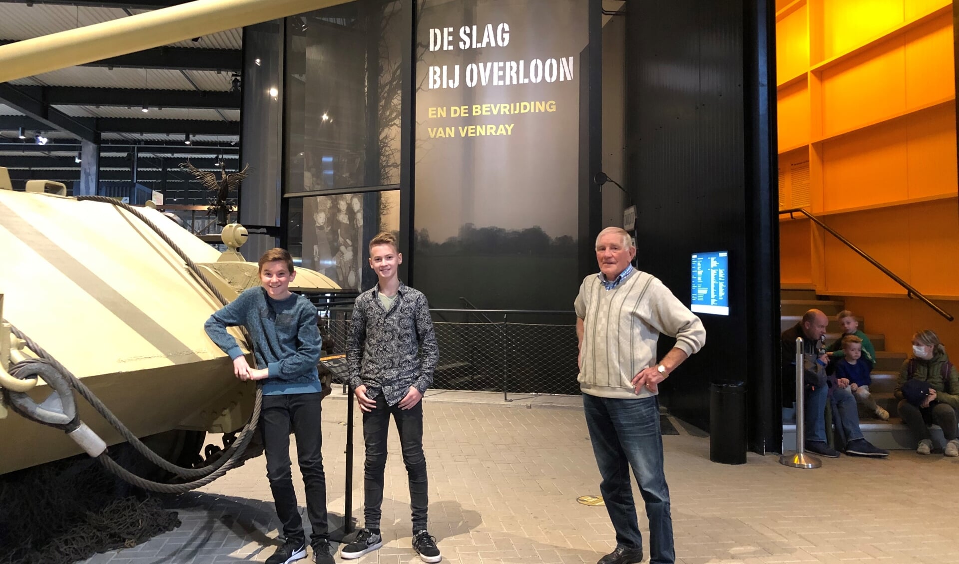 Jan, Tijke en Harry, de hoofdrolspelers in de minidocumentaire over de Evacuatie van Overloon.