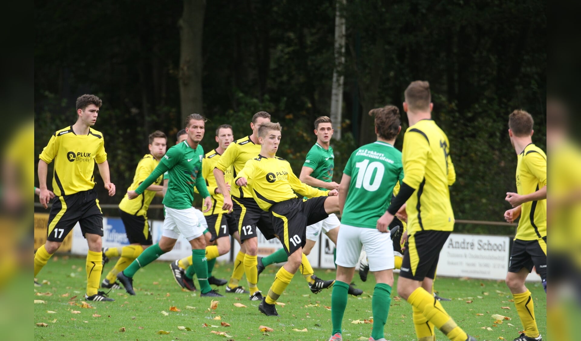 FC Schadewijk tegen Boekel Sport. (Foto: Peter Kuijpers)
