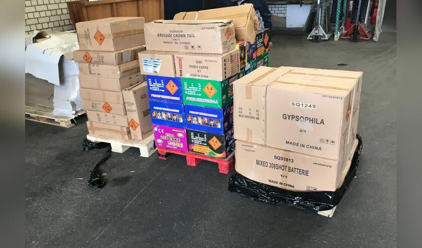 <p>Illegaal vuurwerk gevonden in Sint-Oedenrode. </p>