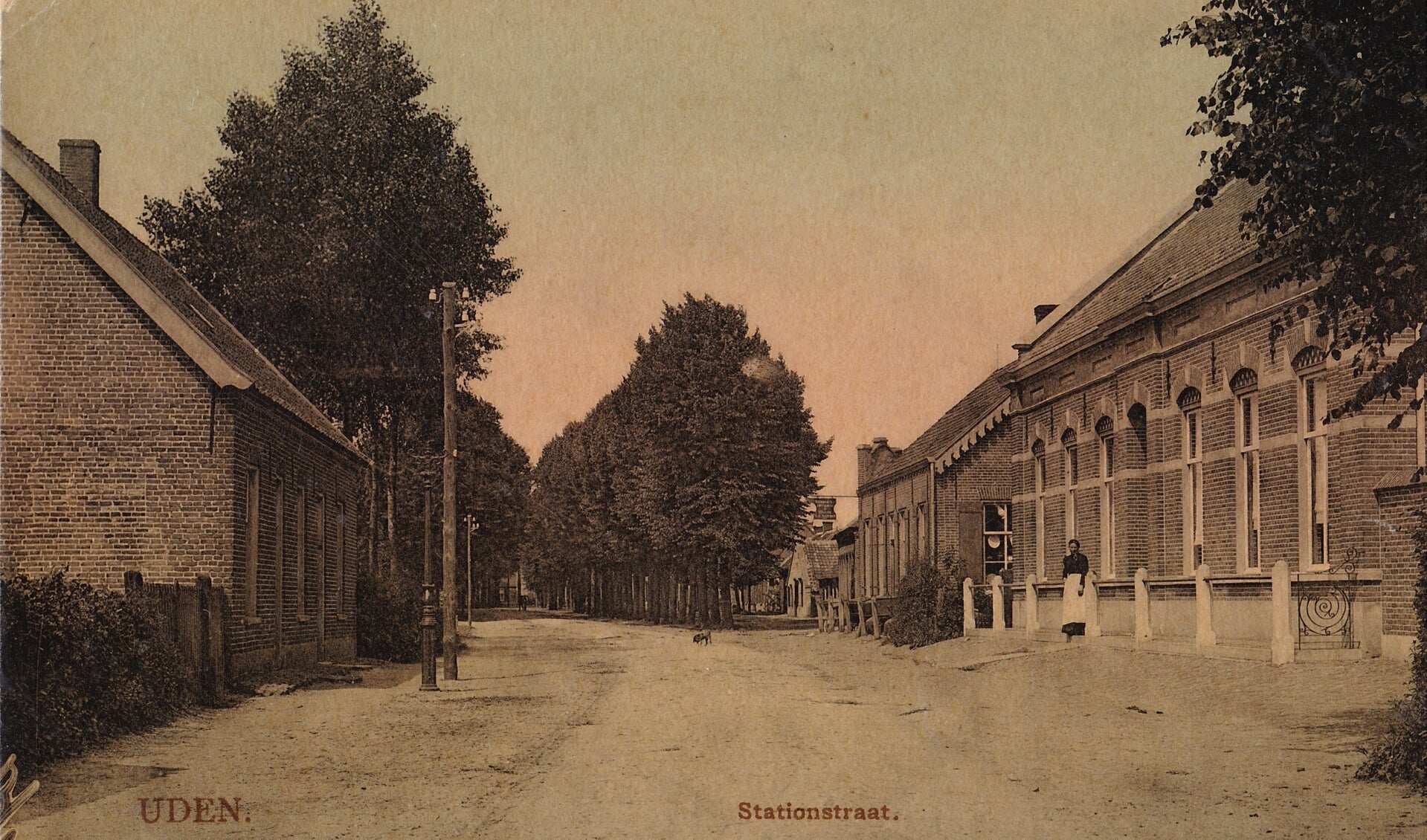 De vroegere Stationstraat in Uden. (foto: Stg. Het Uden-archief van Bressers)