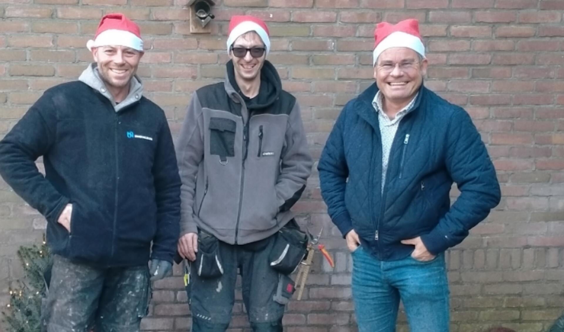 Mogen instaleuren Niels (l) en Patrick en eigenaar Richard (r) u binnenkort feliciteren? Doe mee!